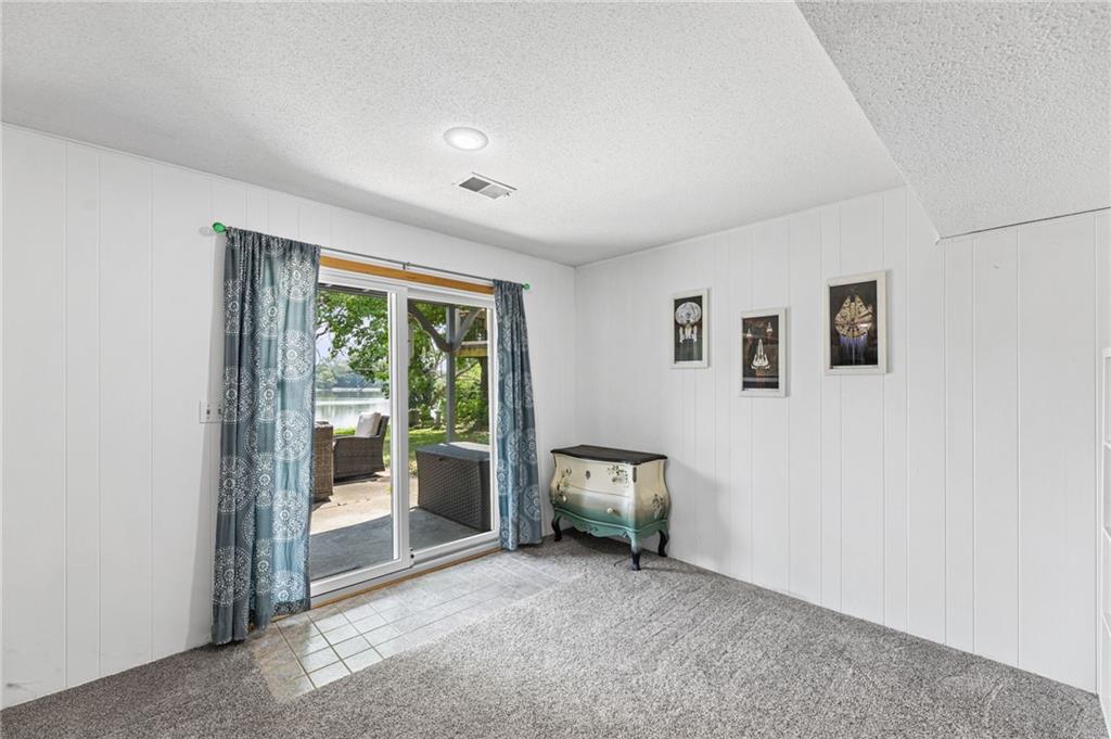 6829 Lakeshore Drive Property Photo 27