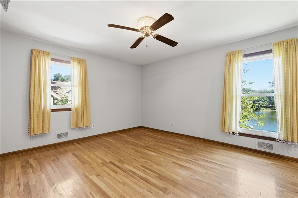 6829 Lakeshore Drive Property Photo 28