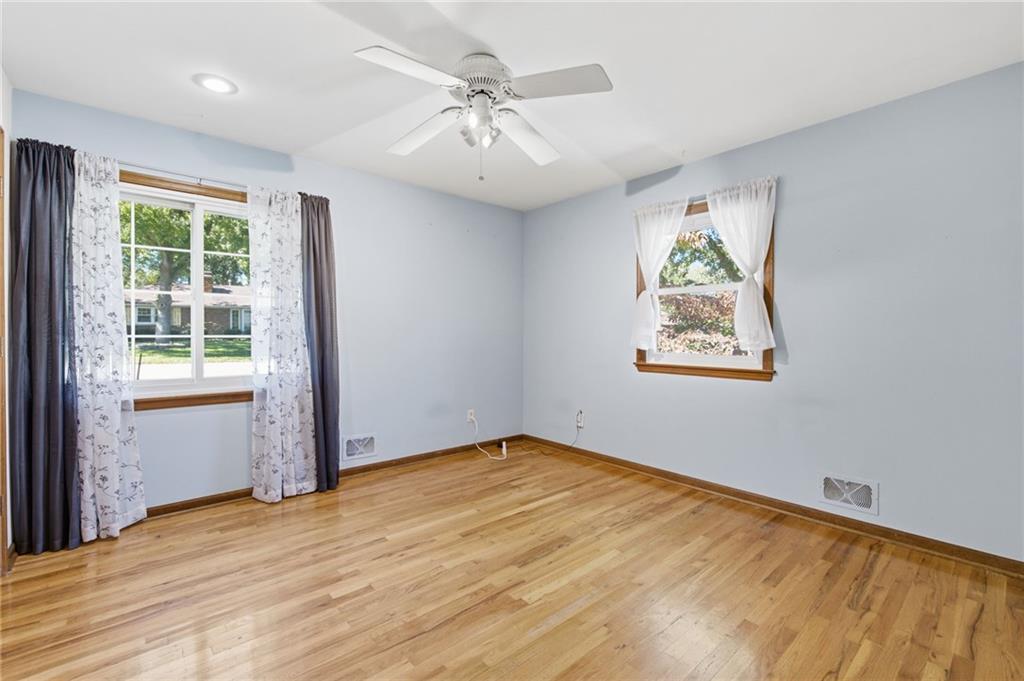 6829 Lakeshore Drive Property Photo 32