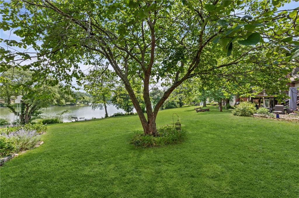 6829 Lakeshore Drive Property Photo 34