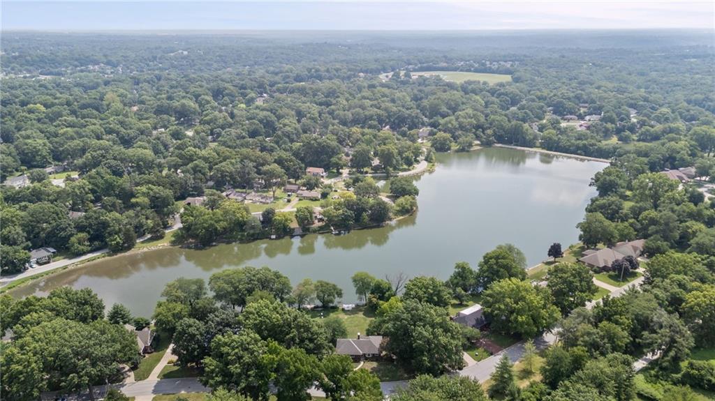 6829 Lakeshore Drive Property Photo 45