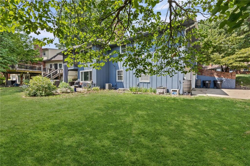 6829 Lakeshore Drive Property Photo 47