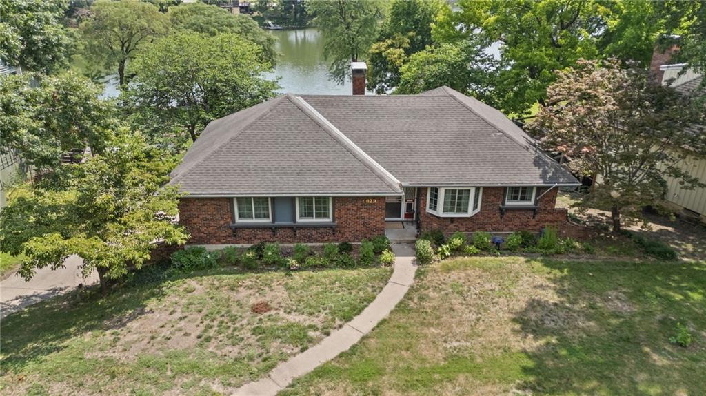 6829 Lakeshore Drive Property Photo 52