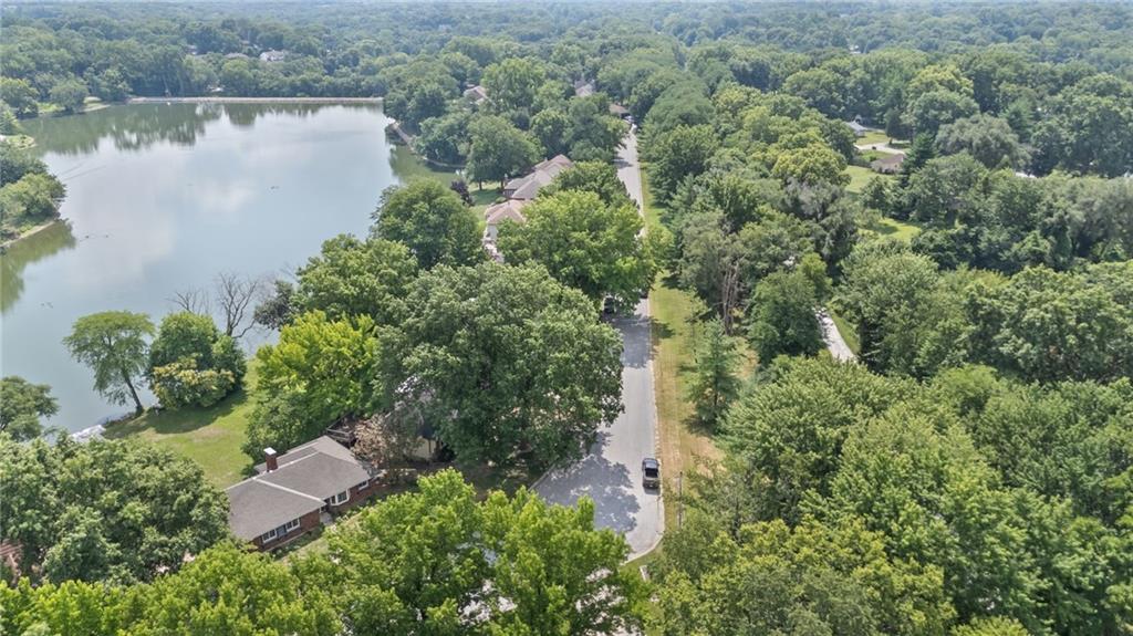 6829 Lakeshore Drive Property Photo 63