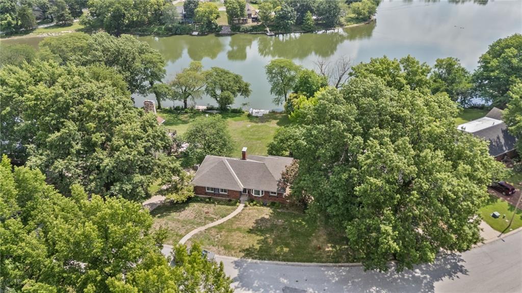 6829 Lakeshore Drive Property Photo 64