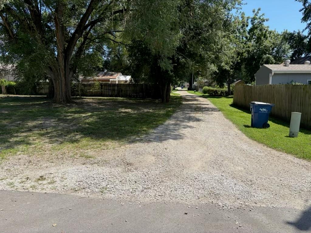 301 Main Street Property Photo 9