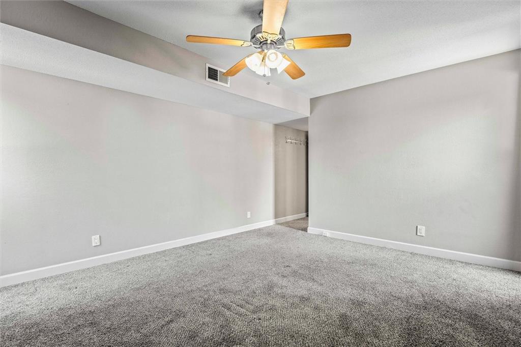 4056 Warwick Boulevard Property Photo 16