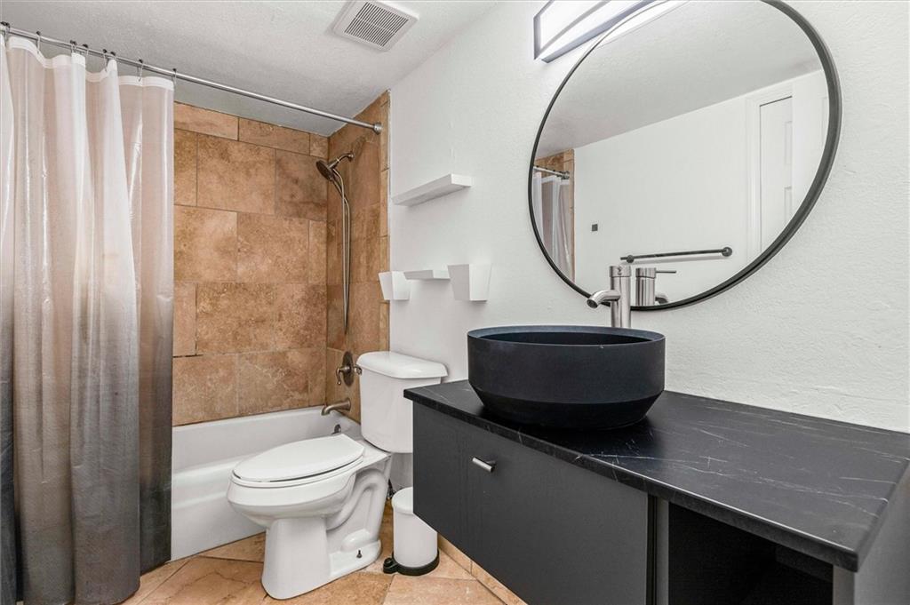 4056 Warwick Boulevard Property Photo 23
