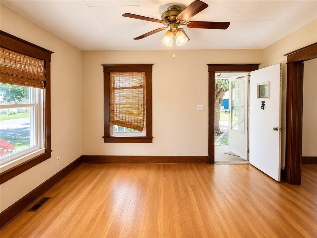 1104 S Sneed Avenue Property Photo 4