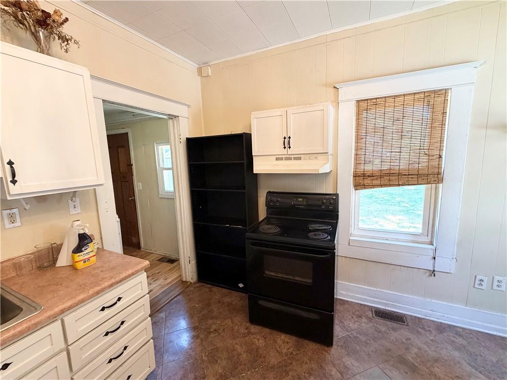 1104 S Sneed Avenue Property Photo 7
