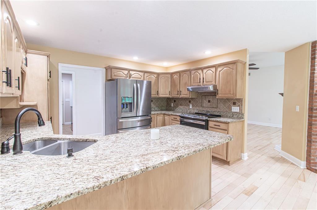 1885 W Timber Ridge Drive Property Photo 19