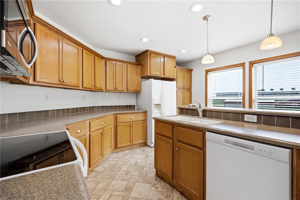 13520 S Sam Moore Road Property Photo 6