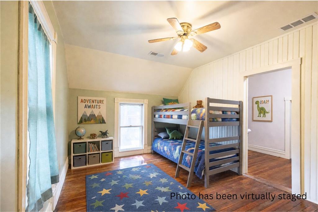 1919 South Street Property Photo 7
