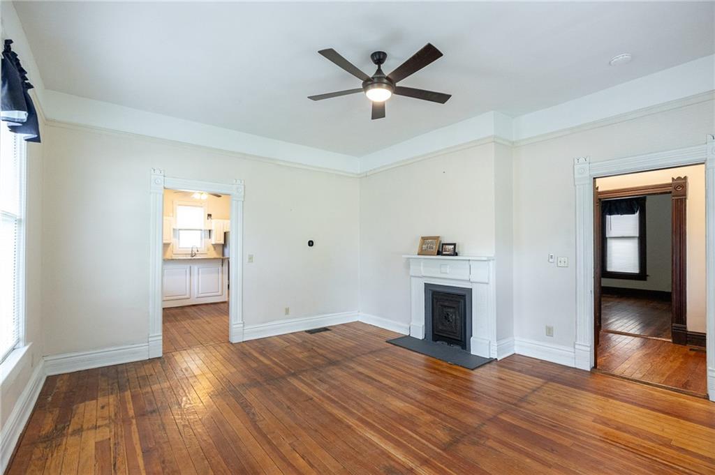1919 South Street Property Photo 16
