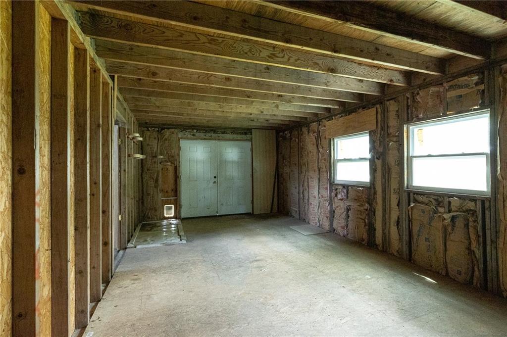 1919 South Street Property Photo 41