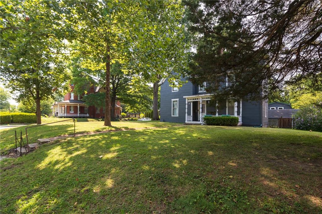 1919 South Street Property Photo 56