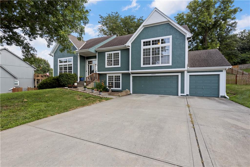 13907 W 58th Place Property Photo 1