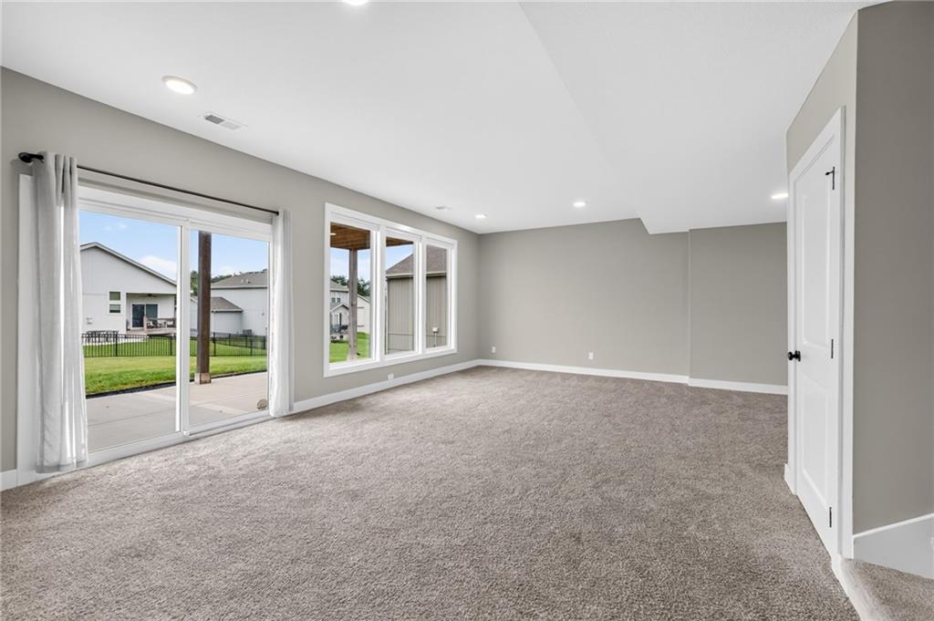 2152 Hay Market Court Property Photo 28