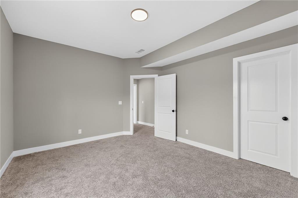 2152 Hay Market Court Property Photo 32