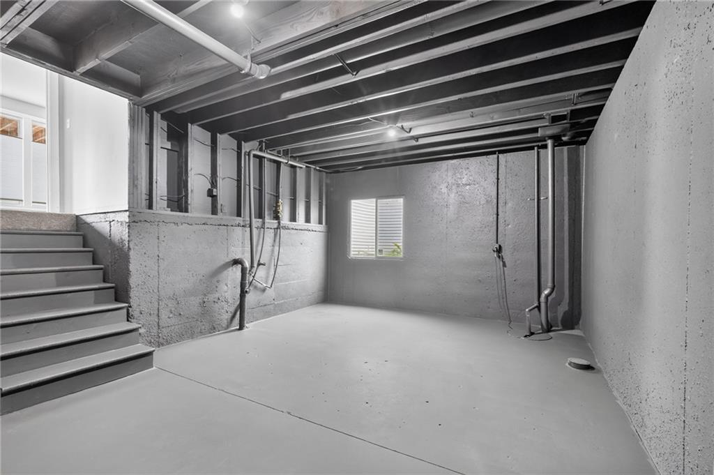 2152 Hay Market Court Property Photo 34