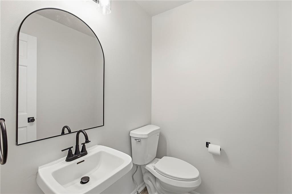 400 Sagamore Road Property Photo 11