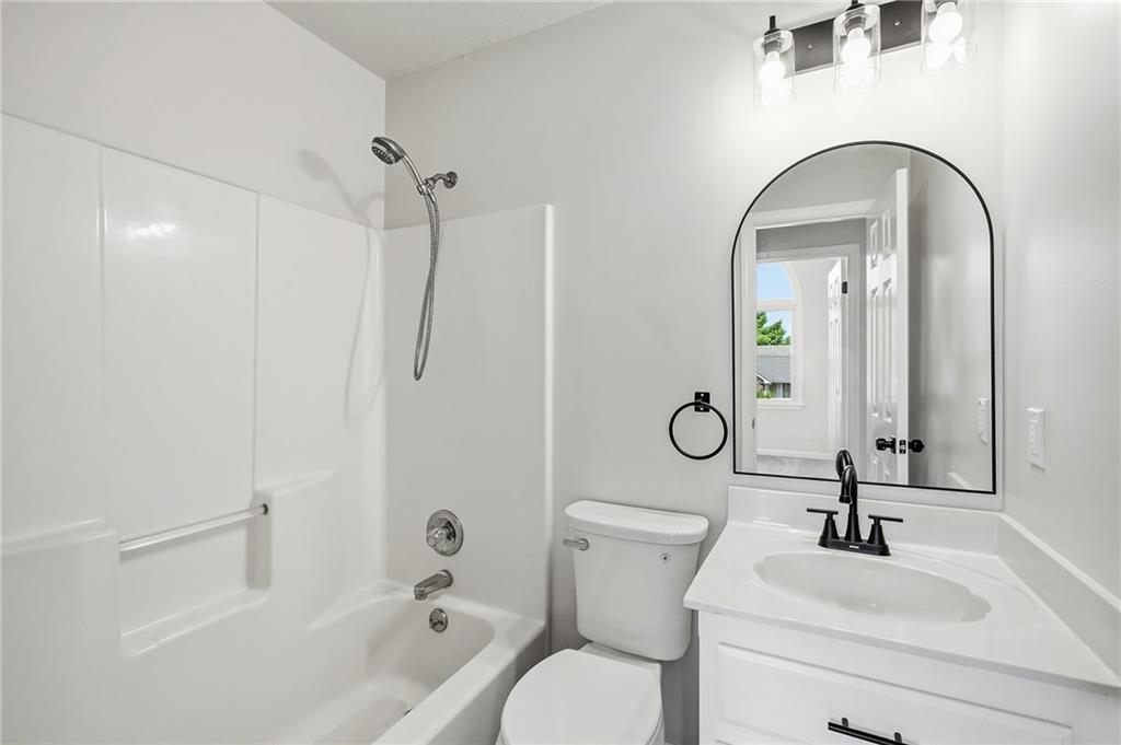 400 Sagamore Road Property Photo 23