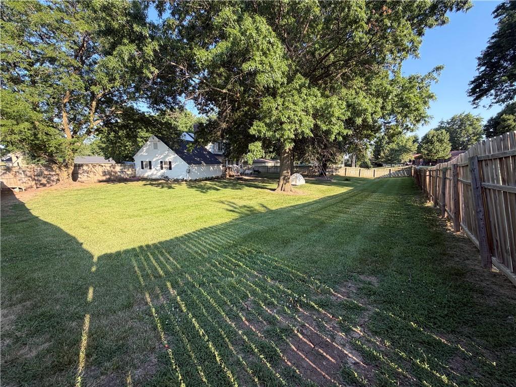 200 Percy Lane Property Photo 4