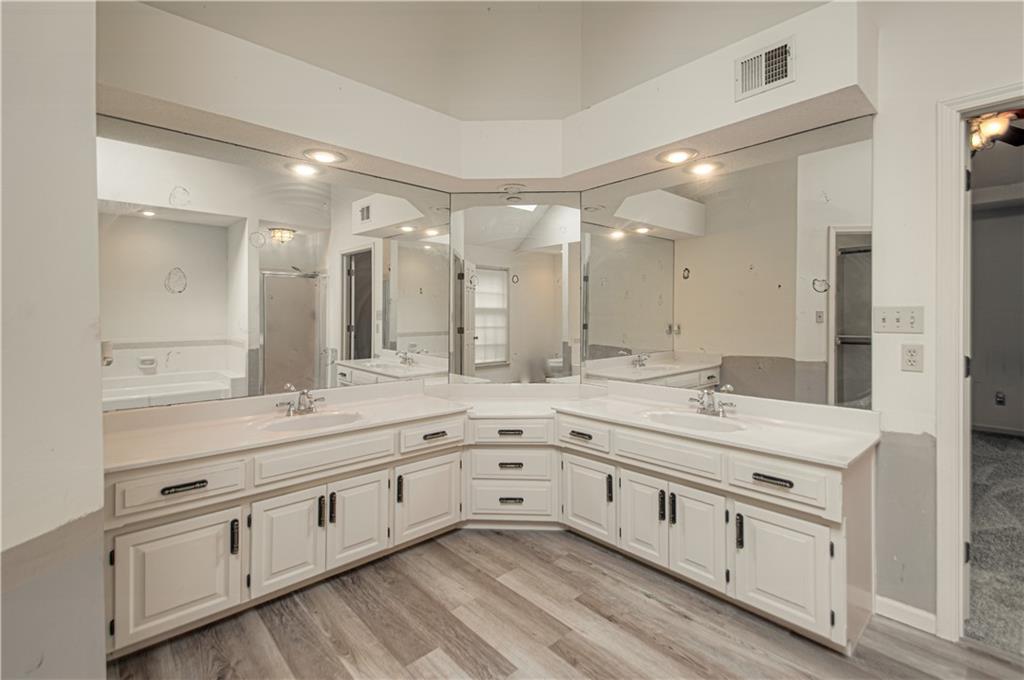 12100 Beverly Street Property Photo 25