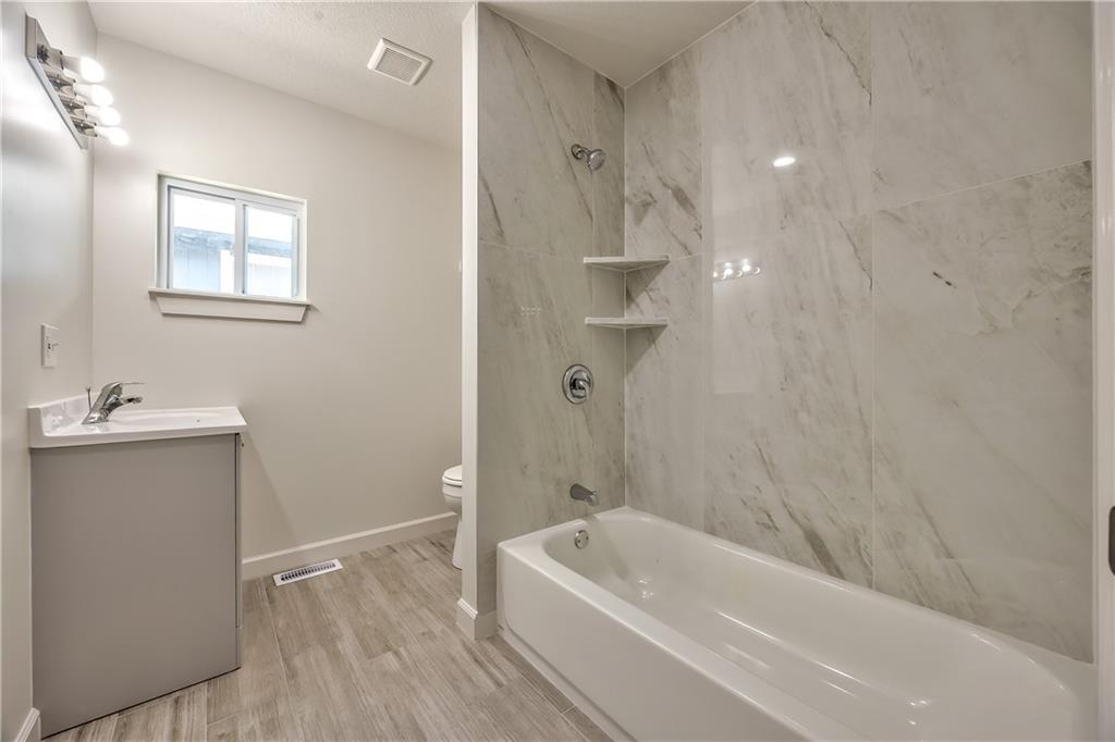 1426 S Home Avenue Property Photo 5