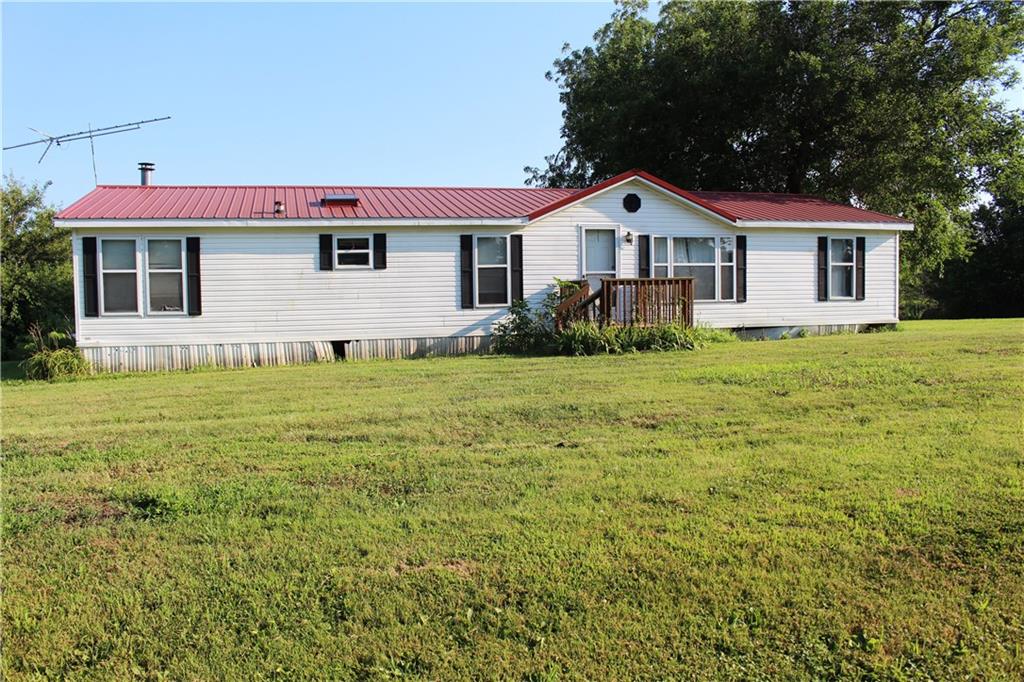 3904 Ne Sandstone Drive Property Photo 2