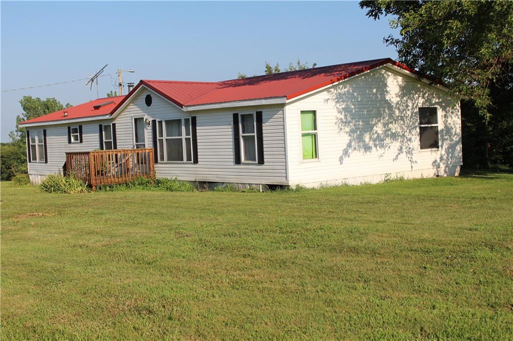 3904 Ne Sandstone Drive Property Photo 3
