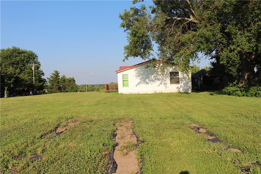 3904 Ne Sandstone Drive Property Photo 6