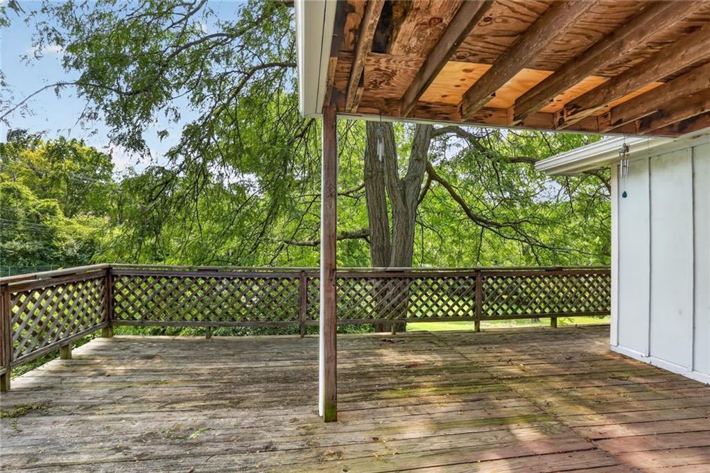 5823 N Ava Terrace Property Photo 17
