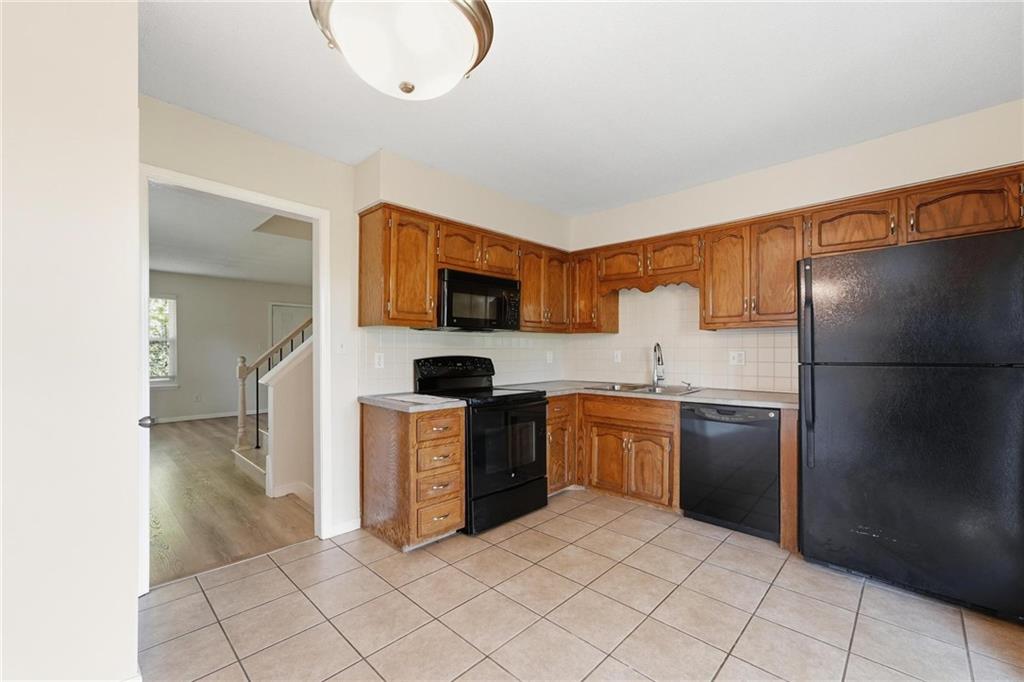 8709 N Hull Avenue Property Photo 5