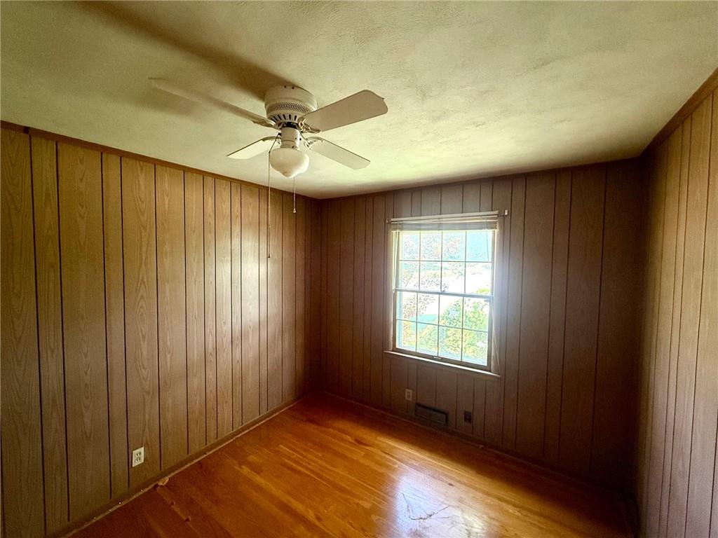 11812 E 48th Street Property Photo 2
