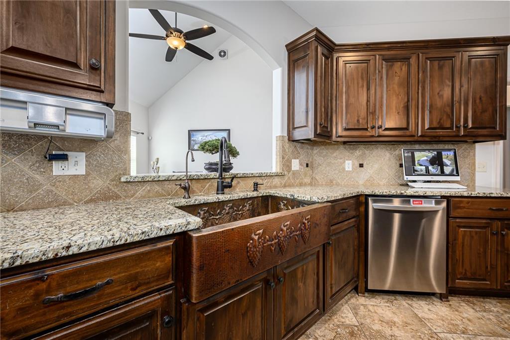 17935 185th Street Property Photo 8