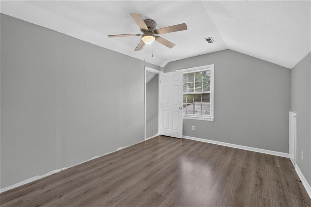 207 W North Avenue Property Photo 25