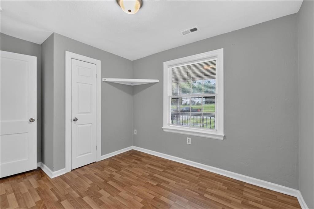 207 W North Avenue Property Photo 29