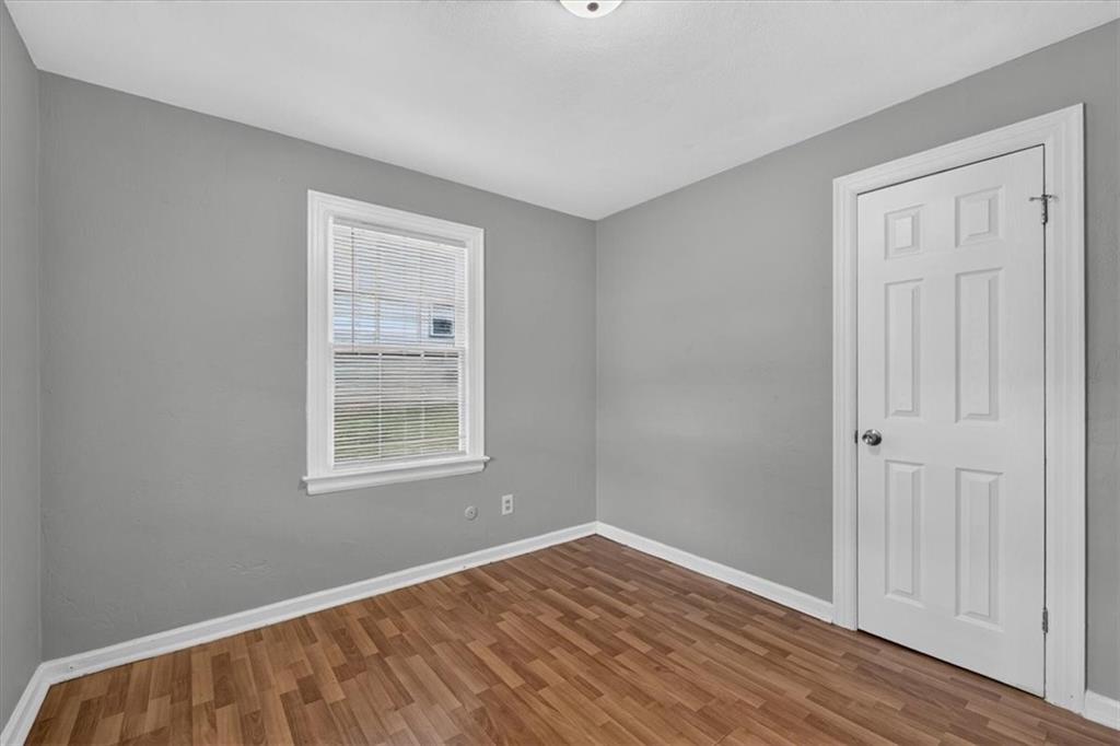 207 W North Avenue Property Photo 31