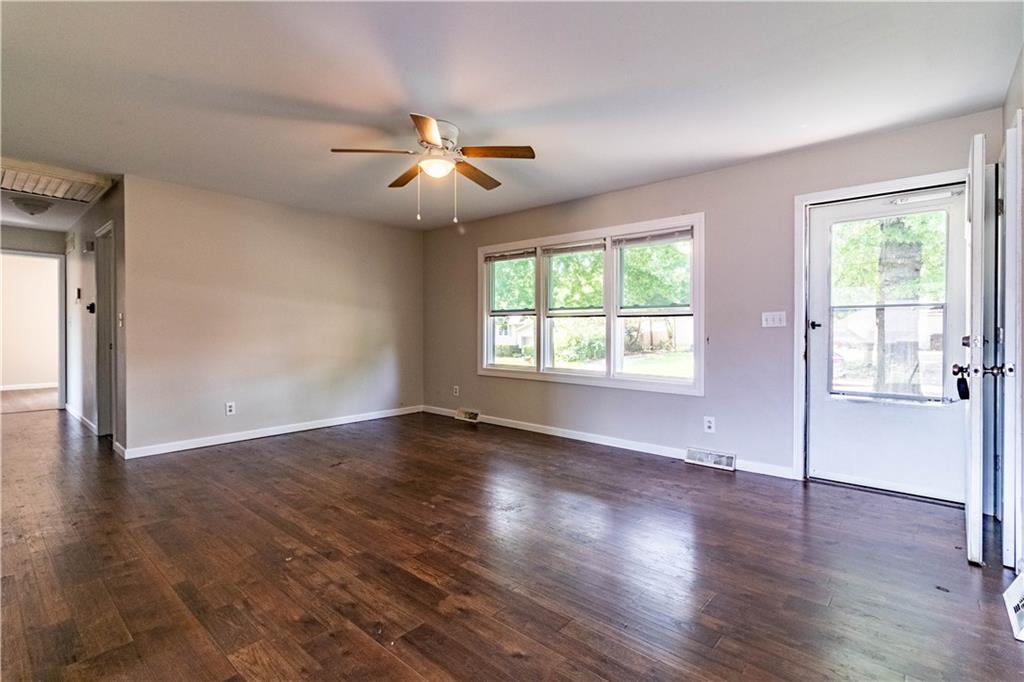 403 Benjamin Drive Property Photo 7