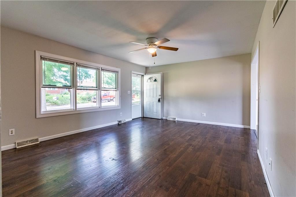 403 Benjamin Drive Property Photo 8