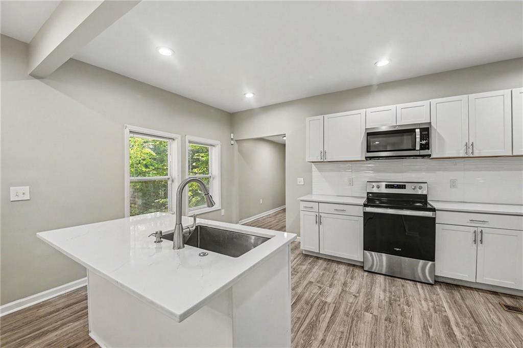 3223 E 6th Street Property Photo 5