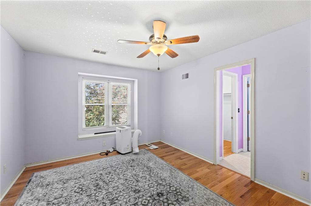 5253 W 215th Street Property Photo 37