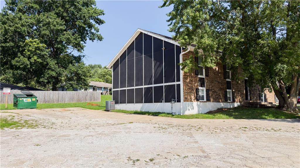 704 Ne Ball Drive Property Photo 14