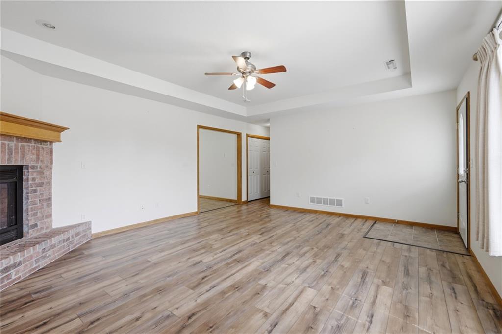 392 Hazelwood Drive Property Photo 5