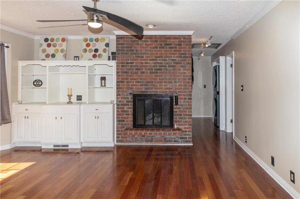 4934 Howe Drive Property Photo 13