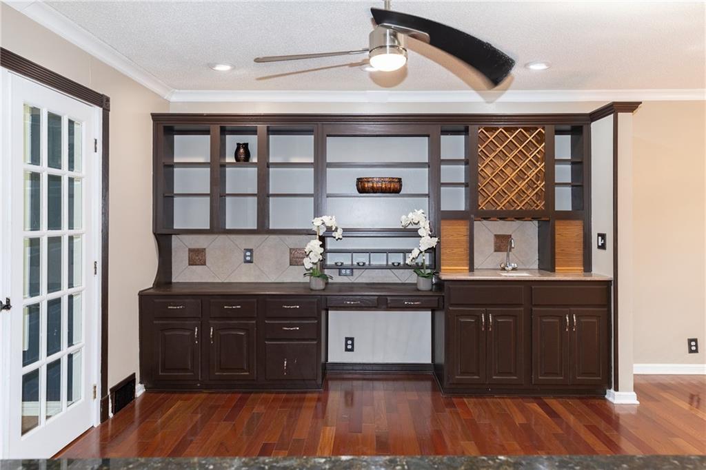 4934 Howe Drive Property Photo 25
