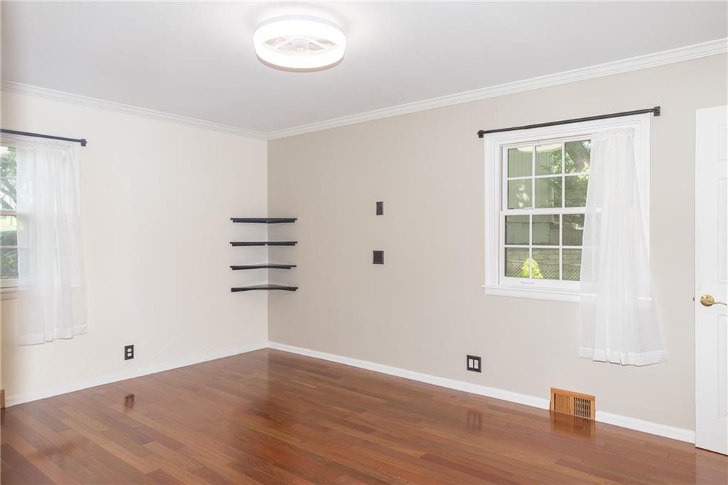 4934 Howe Drive Property Photo 32