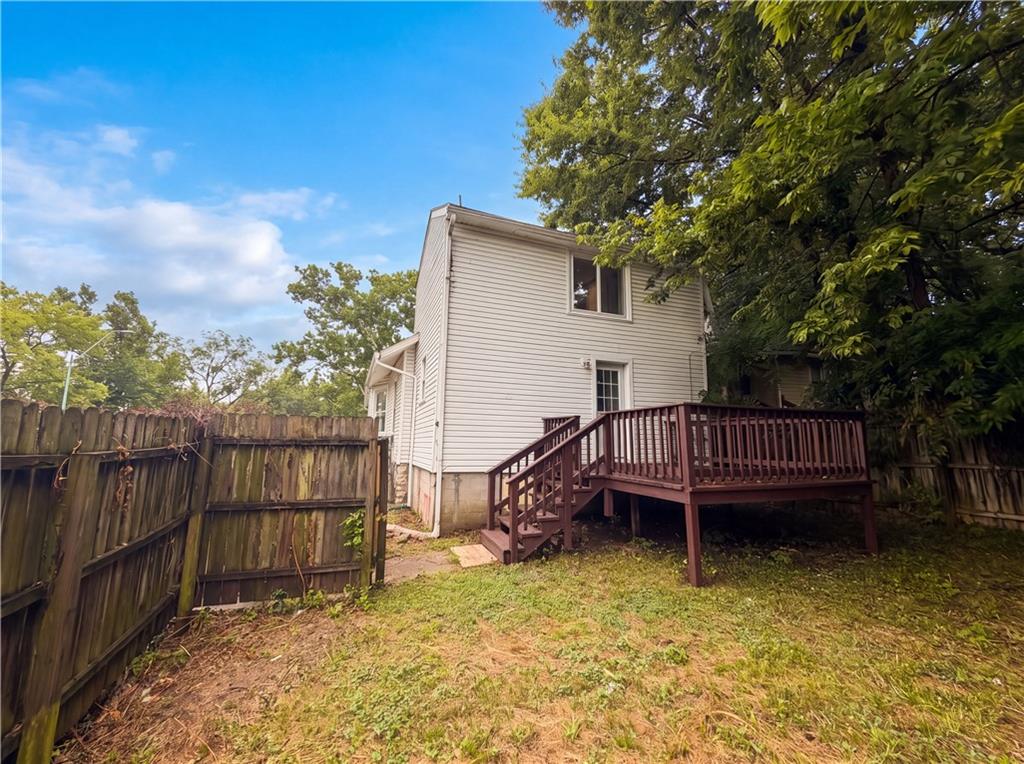1316 E 44th Street Property Photo 14