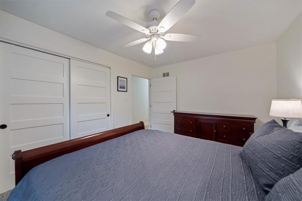 3921 Central Street Property Photo 21